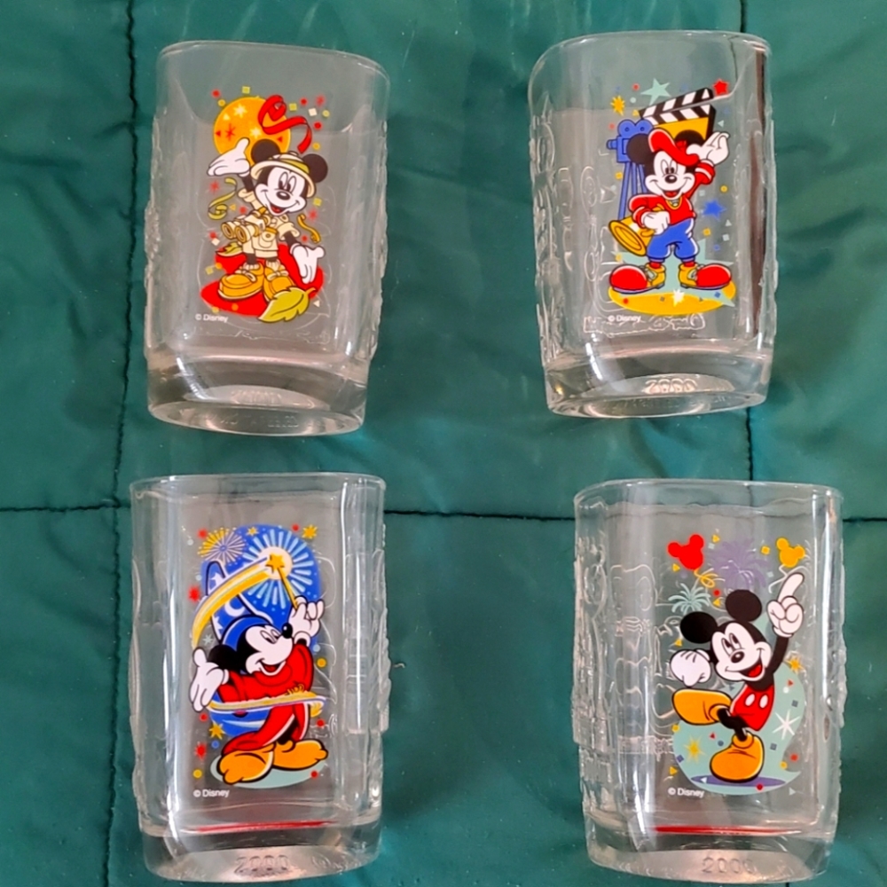 2000 McDonald's  Disney World Celebration, Drinking Glass set of 4  NWOT Vintage